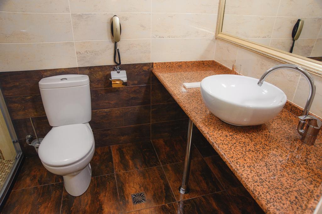 Orbita Boutique Hotel Simkent Szoba fotó