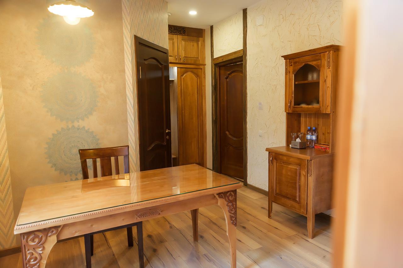 Orbita Boutique Hotel Simkent Kültér fotó
